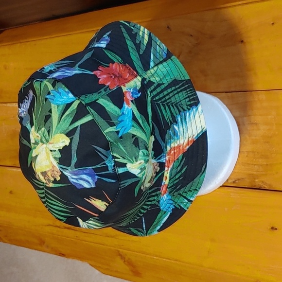 H&M/Divided Tropical Floral Unisex Bucket Hat - Picture 4 of 11